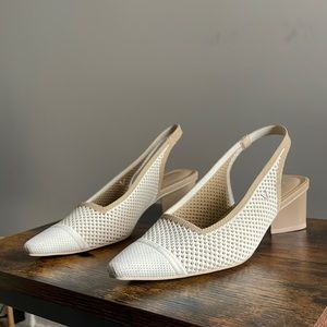 Pointed-Toe Sling-Back Heels (Leah )
